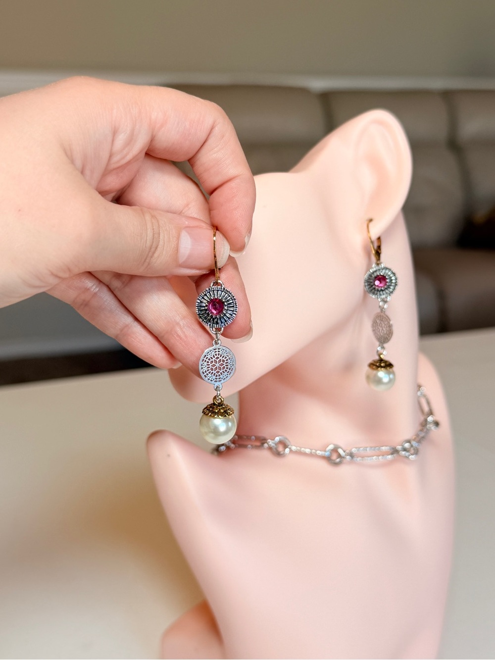 Elegant Multi-Tone Pearl Drop Earrings with Ruby Accent - Picture 6 of 17